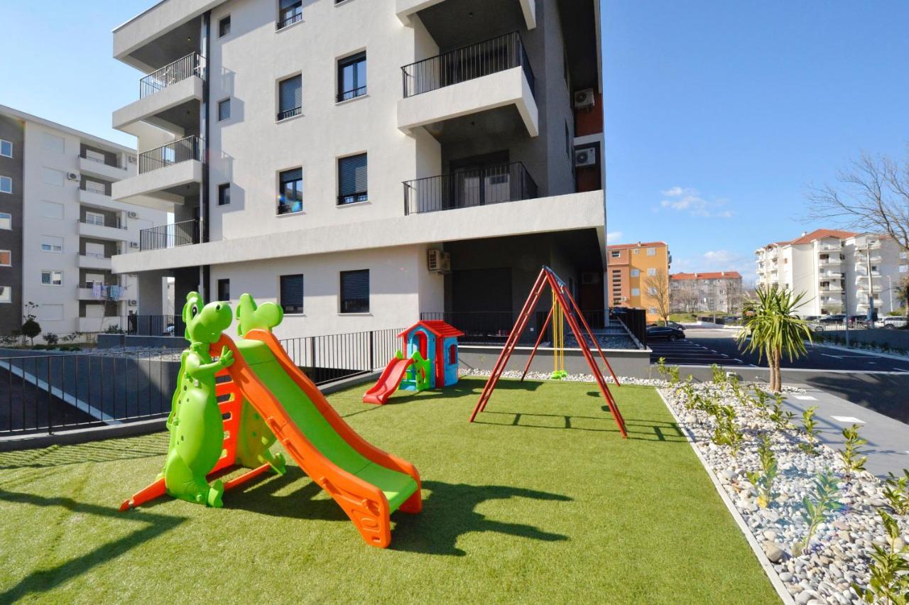 Seka Apartmani Tivat Exterior photo